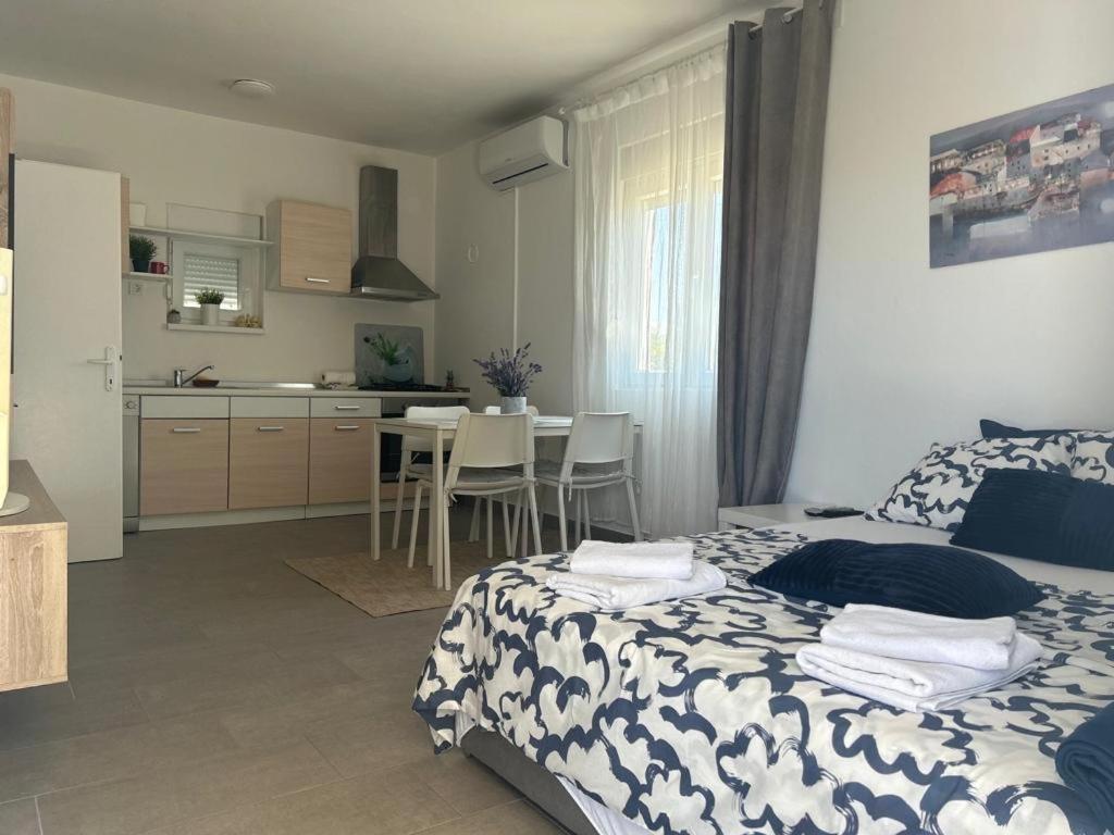 Apartmani Fulir 沃希 外观 照片